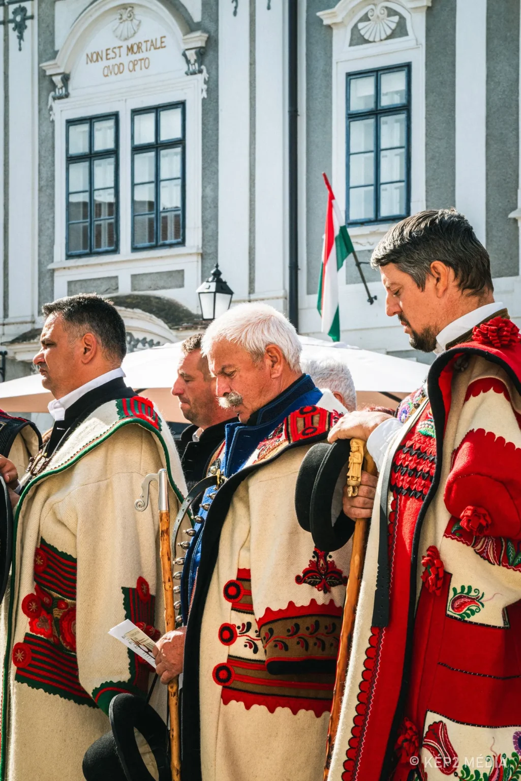 Kep2_mihalynapibehajtasface-26