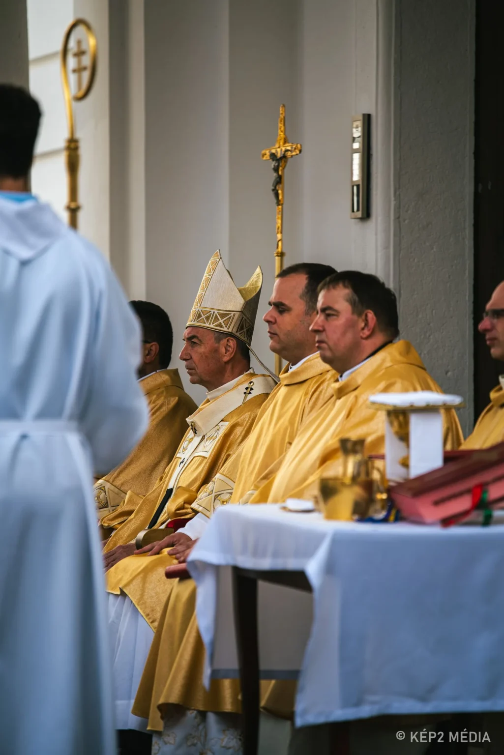 Kep2_mihalynapibehajtasface-30